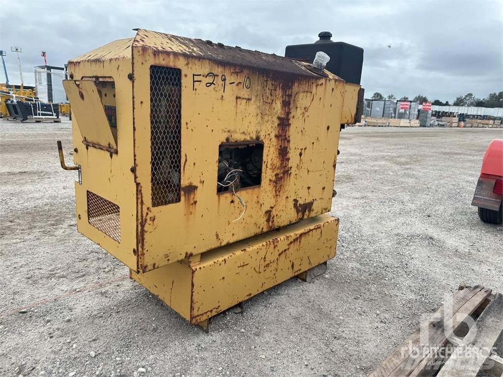 Vermeer MT750 Žemo iškrovimo puspriekabės