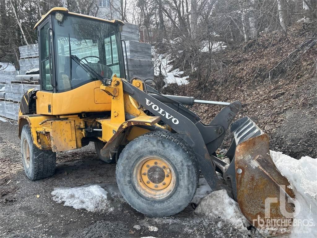 Volvo L30B Naudoti ratiniai krautuvai