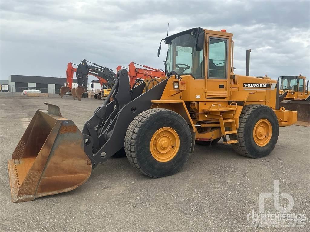 Volvo L90C Naudoti ratiniai krautuvai
