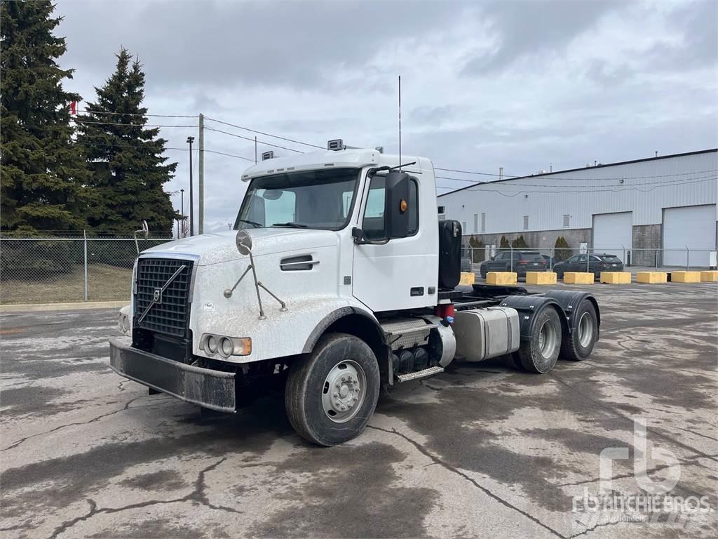 Volvo VHD Naudoti vilkikai