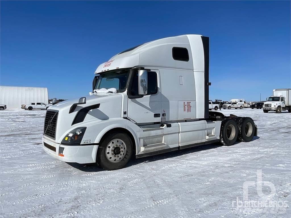Volvo VNL Naudoti vilkikai