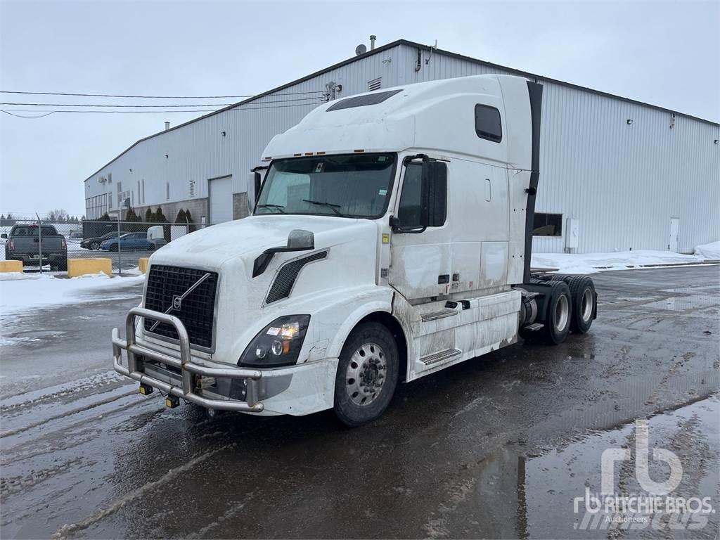 Volvo VNL Naudoti vilkikai
