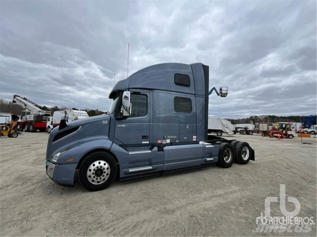 Volvo VNL Naudoti vilkikai