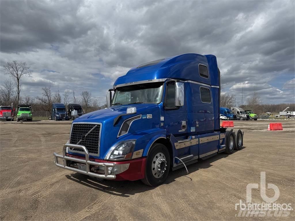 Volvo VNL Naudoti vilkikai
