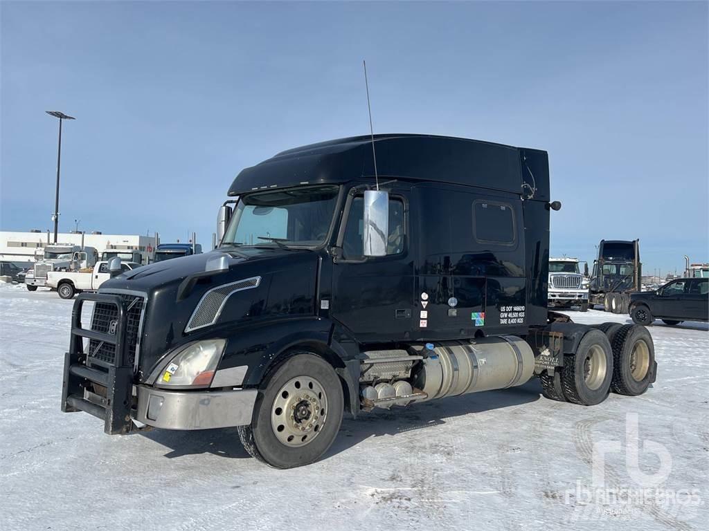 Volvo VNL Naudoti vilkikai