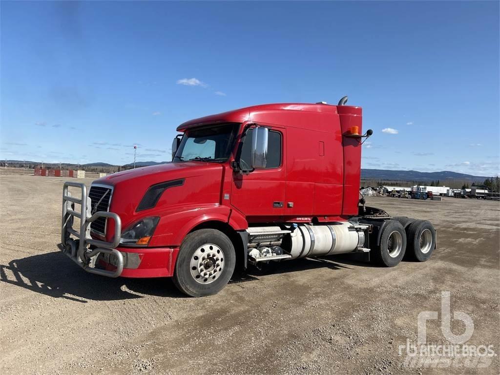 Volvo VNL Naudoti vilkikai