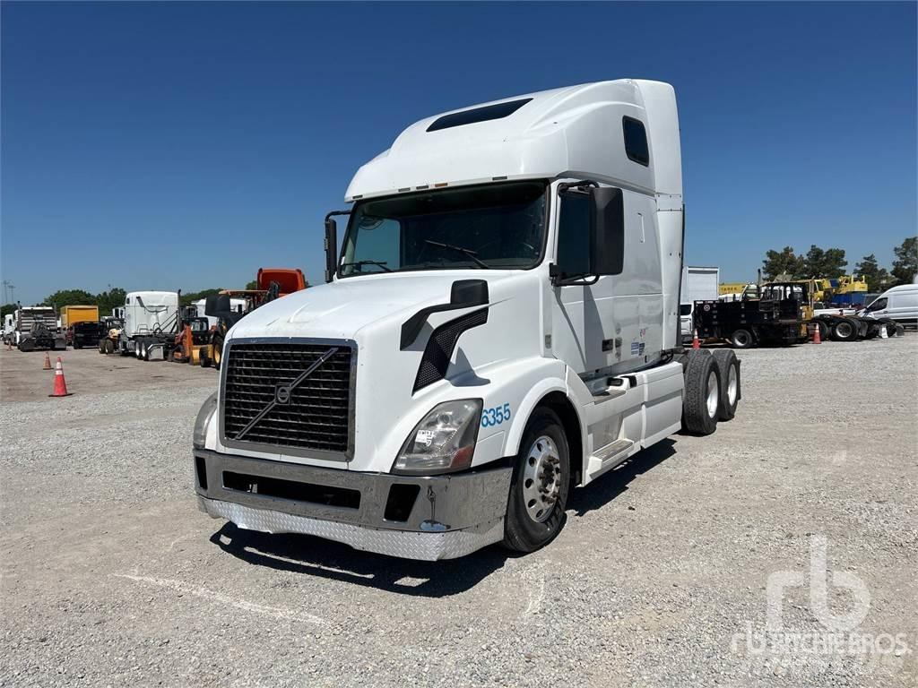Volvo VNL Naudoti vilkikai