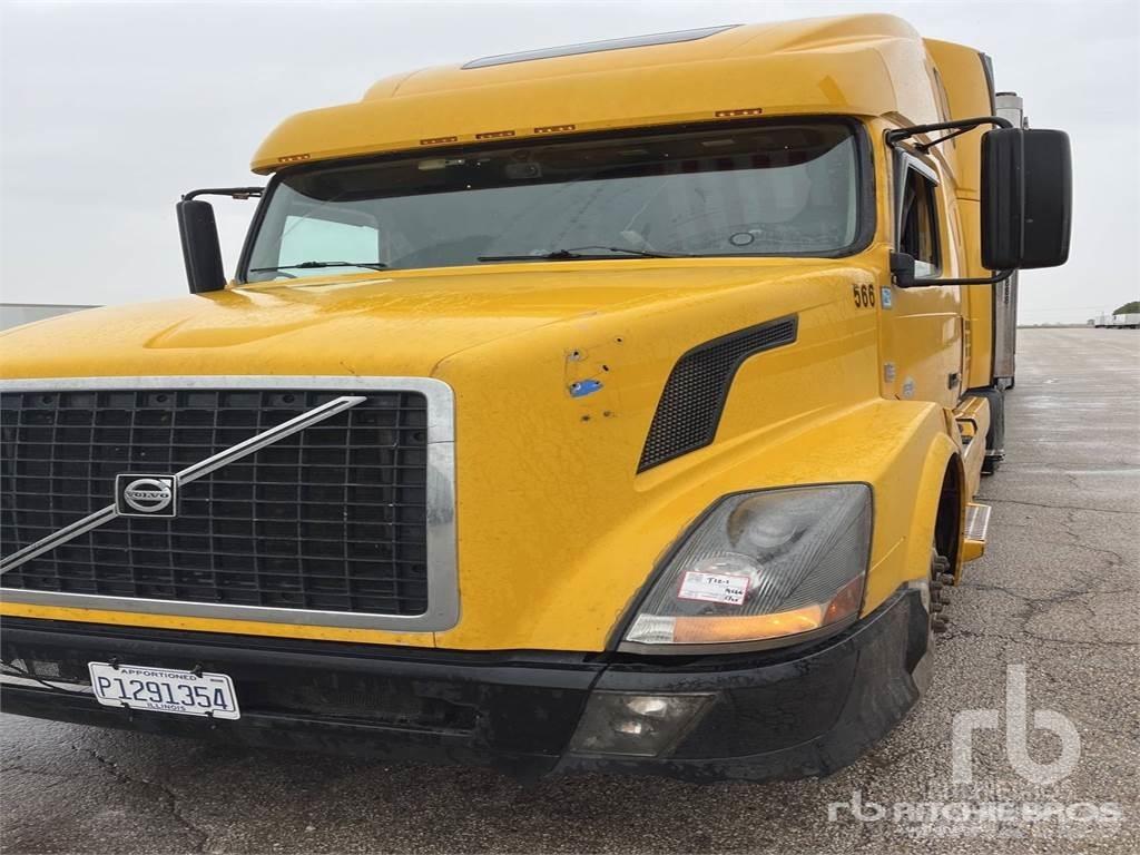 Volvo VNL Naudoti vilkikai