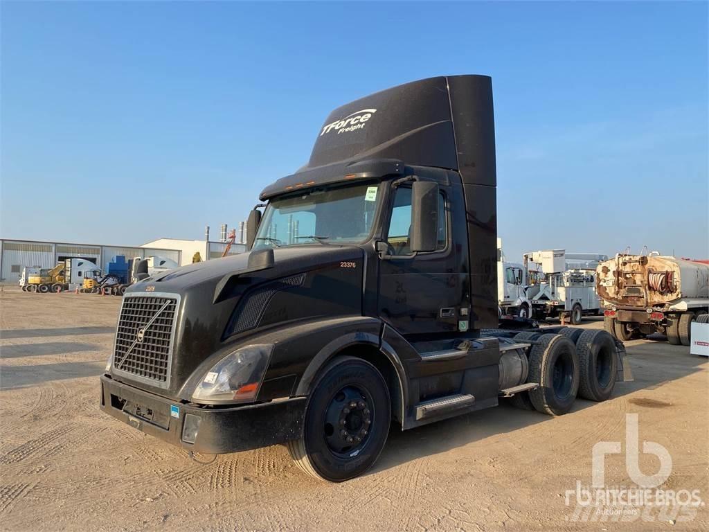 Volvo VNL Naudoti vilkikai