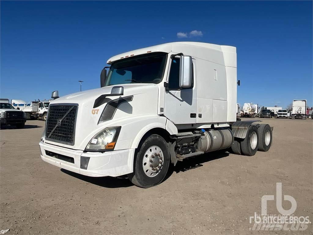Volvo VNL Naudoti vilkikai
