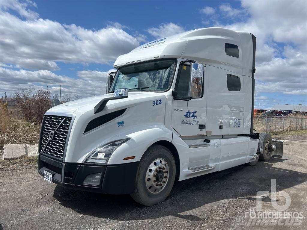 Volvo VNL Naudoti vilkikai