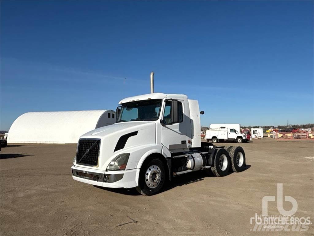 Volvo VNL Naudoti vilkikai