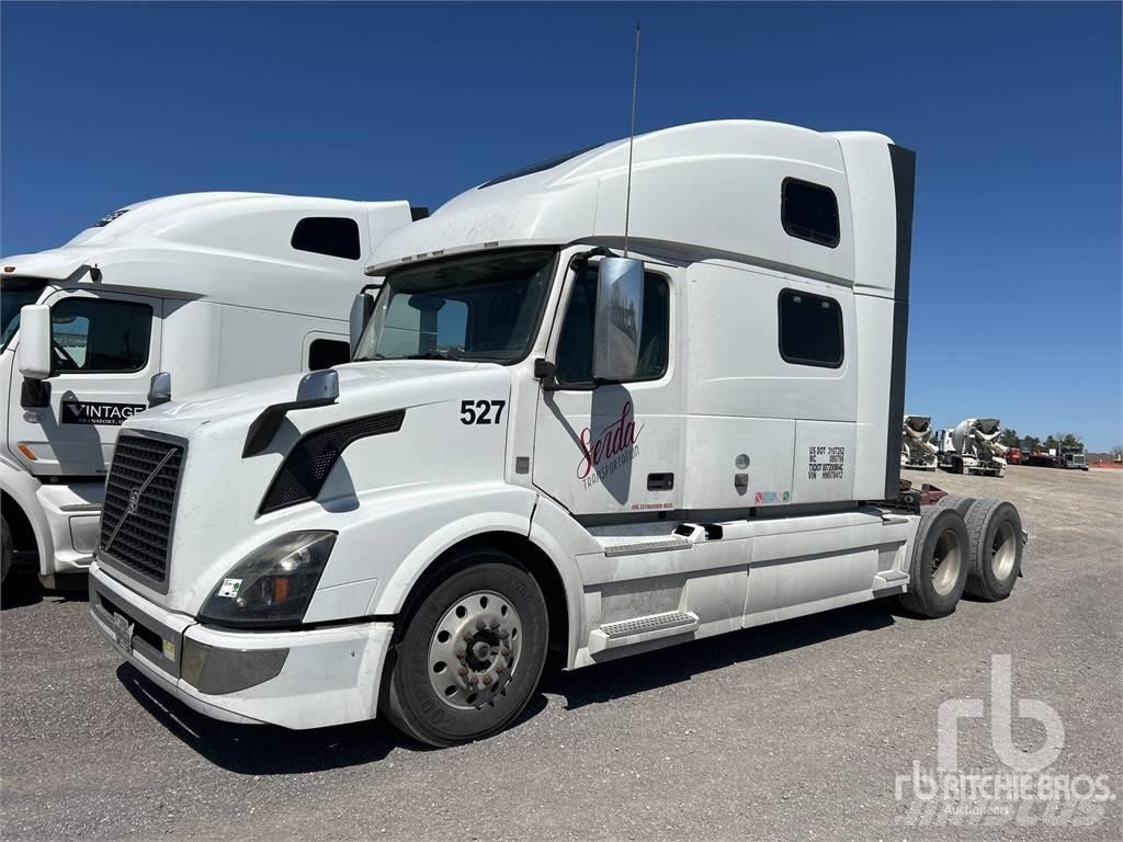 Volvo VNL Naudoti vilkikai