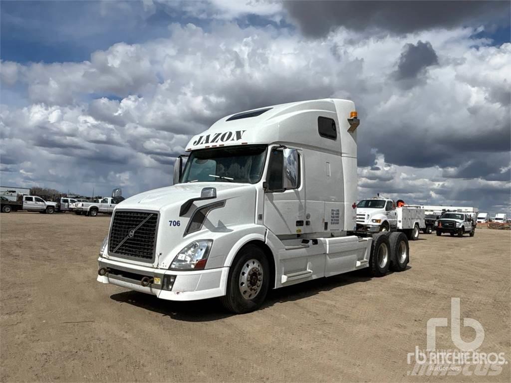 Volvo VNL Naudoti vilkikai