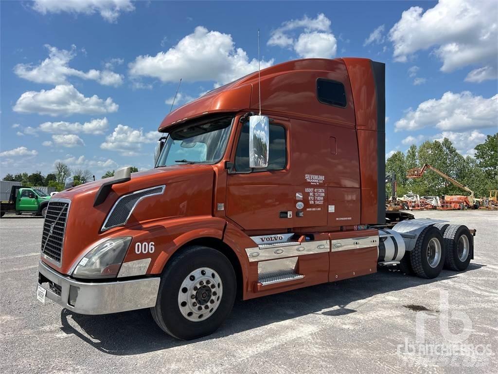 Volvo VNL Naudoti vilkikai