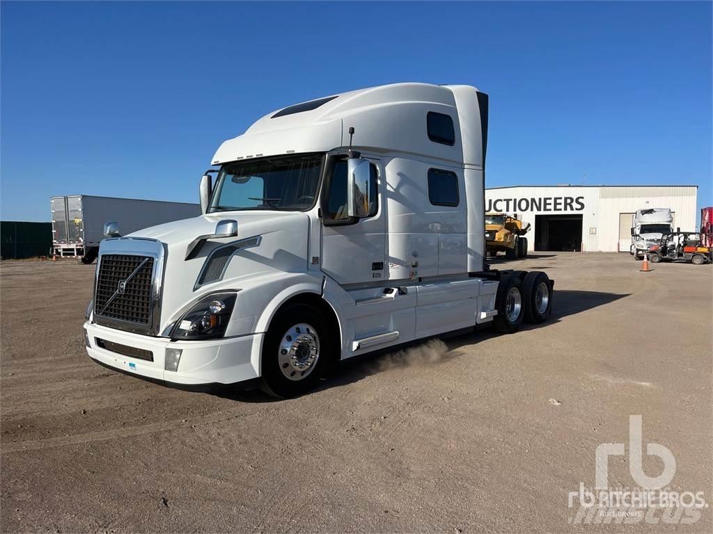 Volvo VNL Naudoti vilkikai