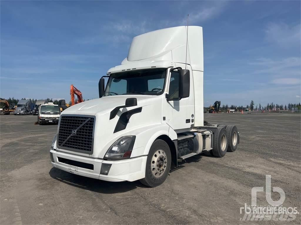 Volvo VNL Naudoti vilkikai