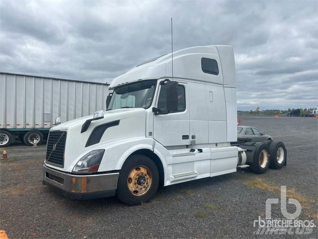 Volvo VNL Naudoti vilkikai