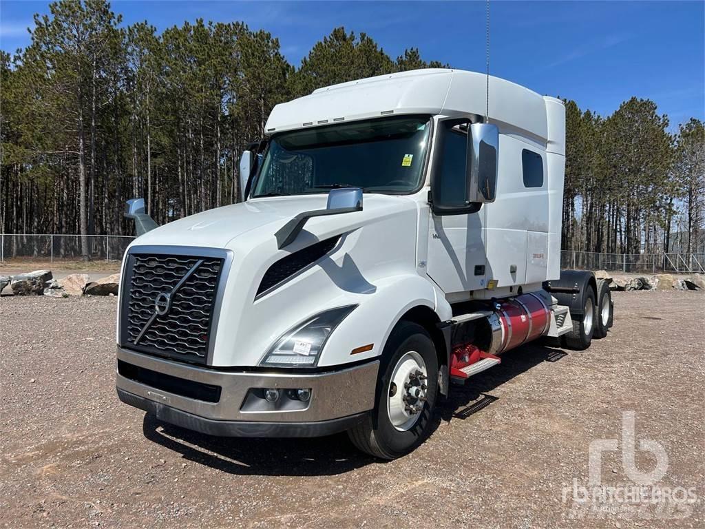 Volvo VNL Naudoti vilkikai