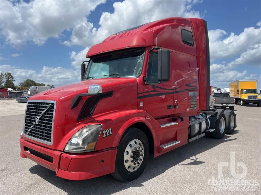 Volvo VNL Naudoti vilkikai