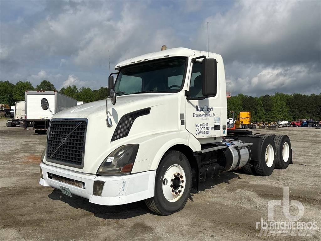 Volvo VNL Naudoti vilkikai