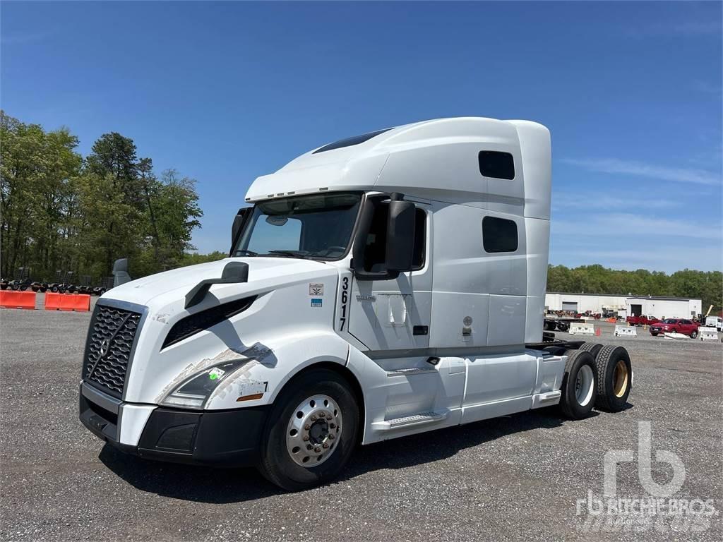 Volvo VNL300 Naudoti vilkikai