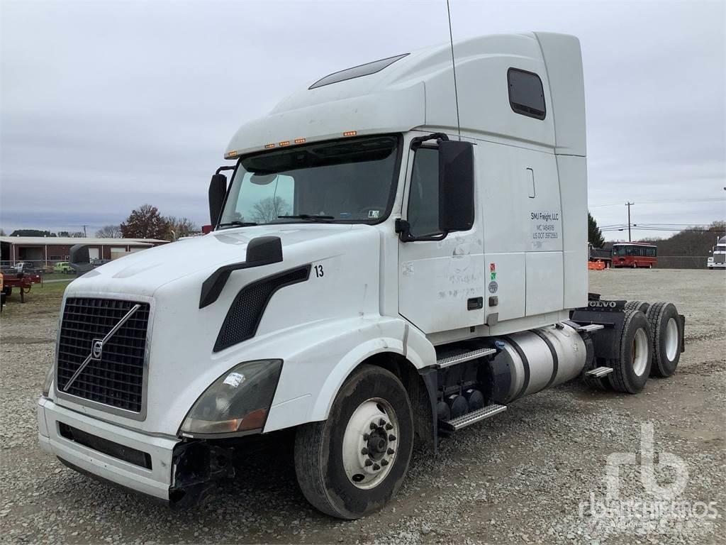 Volvo VNL670 Naudoti vilkikai