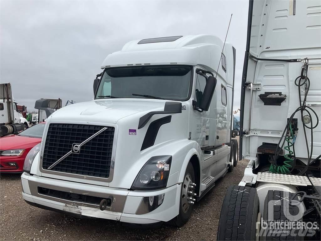 Volvo VNL670 Naudoti vilkikai