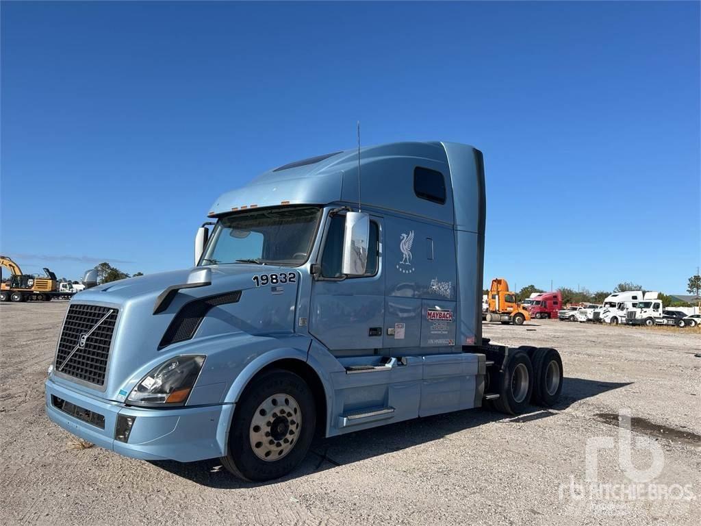 Volvo VNL670 Naudoti vilkikai