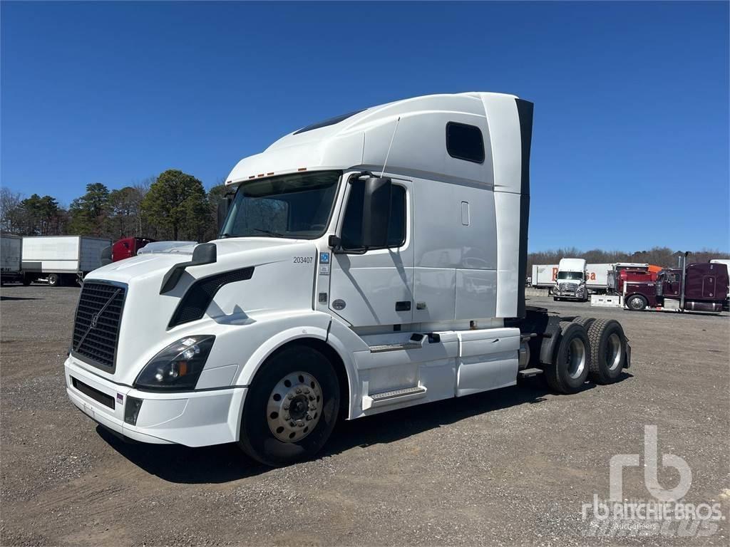 Volvo VNL670 Naudoti vilkikai