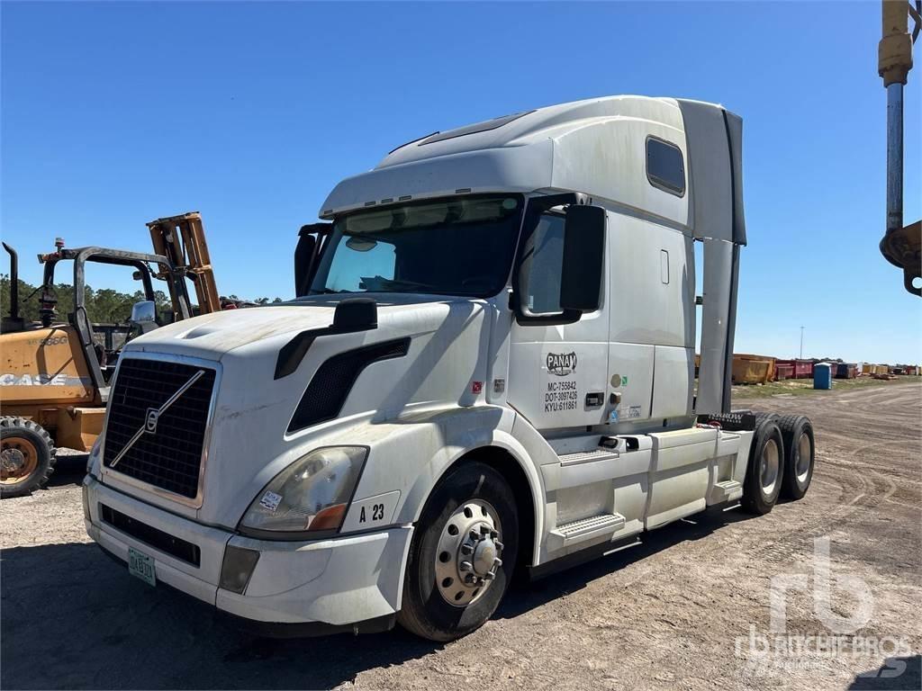 Volvo VNL670 Naudoti vilkikai