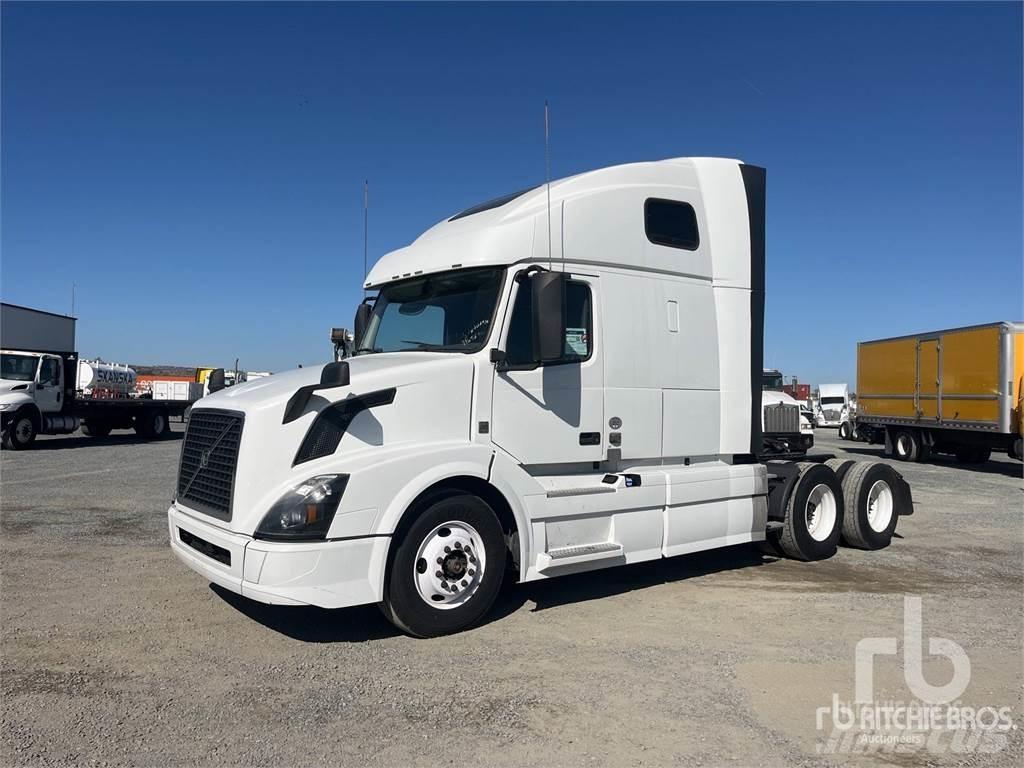 Volvo VNL670 Naudoti vilkikai