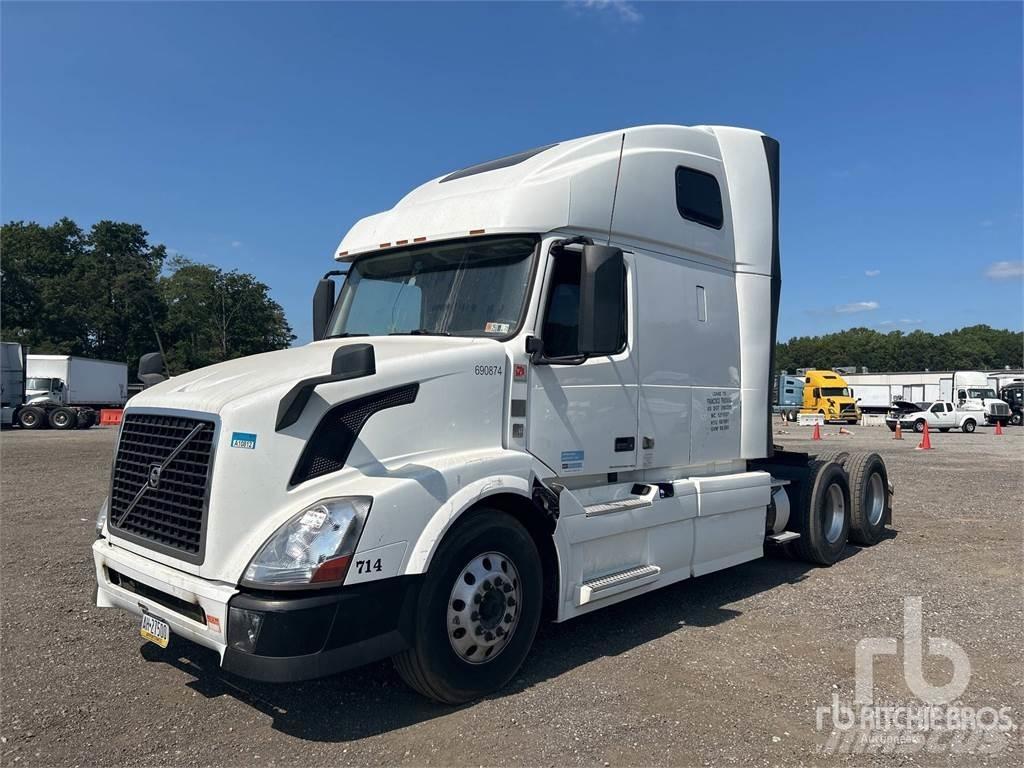 Volvo VNL670 Naudoti vilkikai