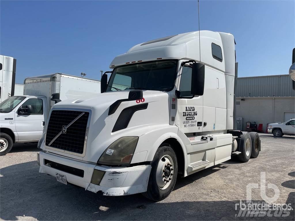 Volvo VNL670 Naudoti vilkikai
