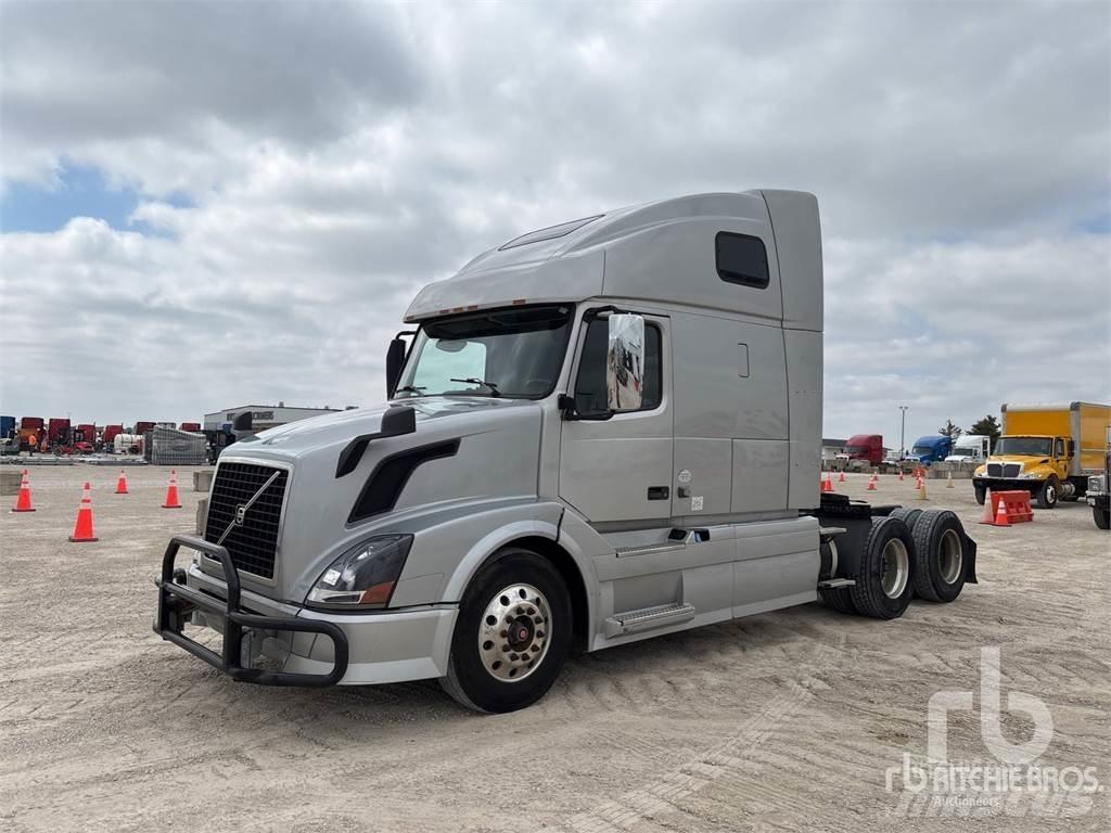 Volvo VNL670 Naudoti vilkikai