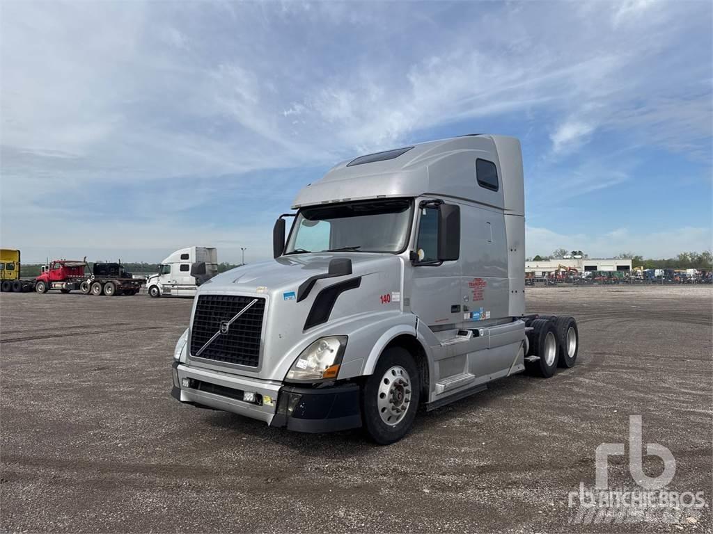 Volvo VNL670 Naudoti vilkikai