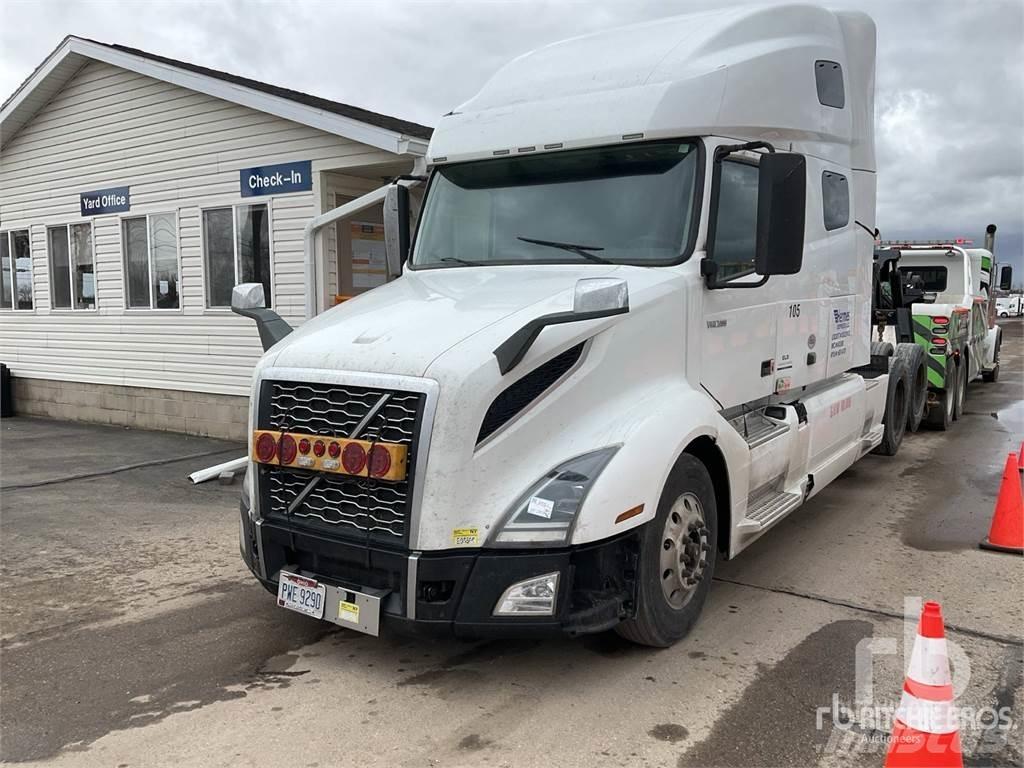 Volvo VNL760 Naudoti vilkikai
