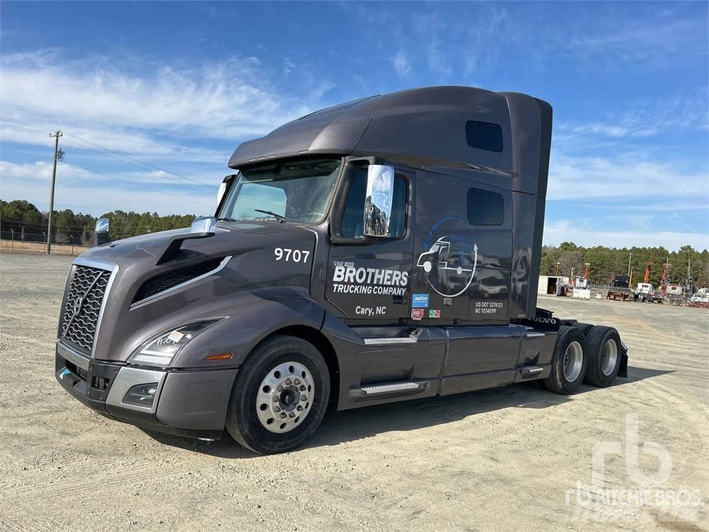 Volvo VNL760 Naudoti vilkikai