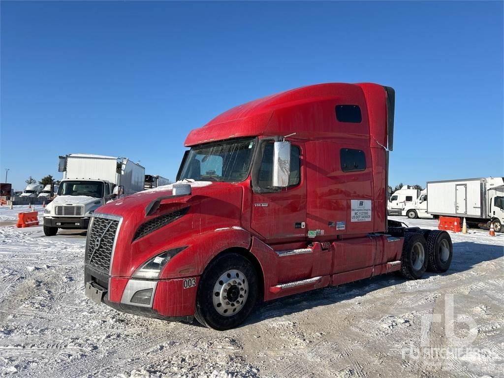 Volvo VNL760 Naudoti vilkikai