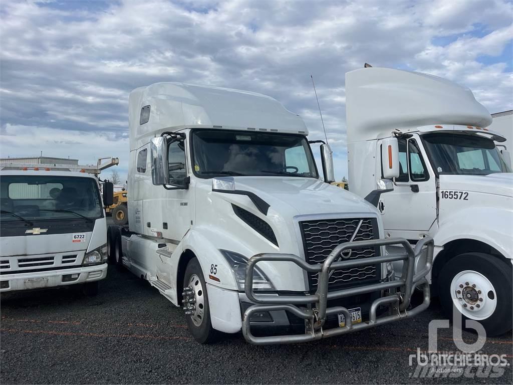 Volvo VNL760 Naudoti vilkikai