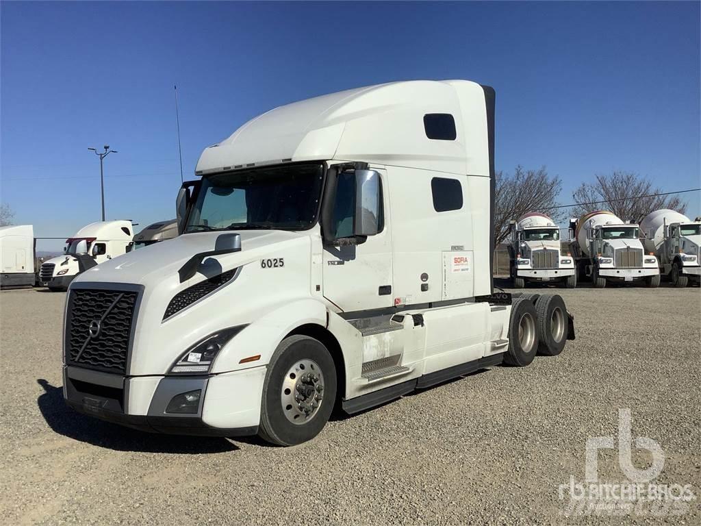Volvo VNL760 Naudoti vilkikai