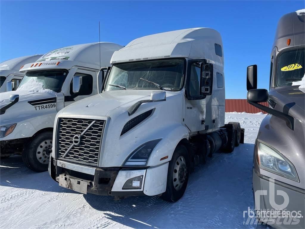 Volvo VNL760 Naudoti vilkikai