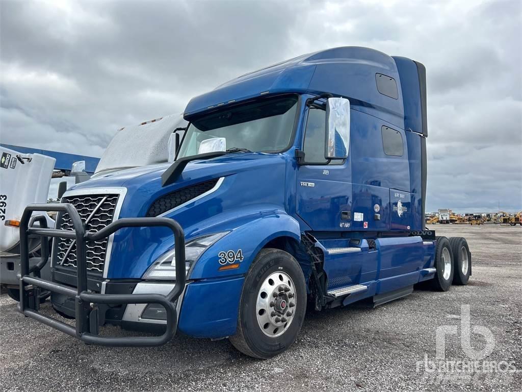 Volvo VNL760 Naudoti vilkikai