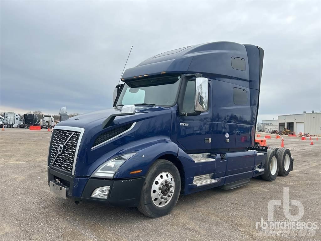 Volvo VNL760 Naudoti vilkikai
