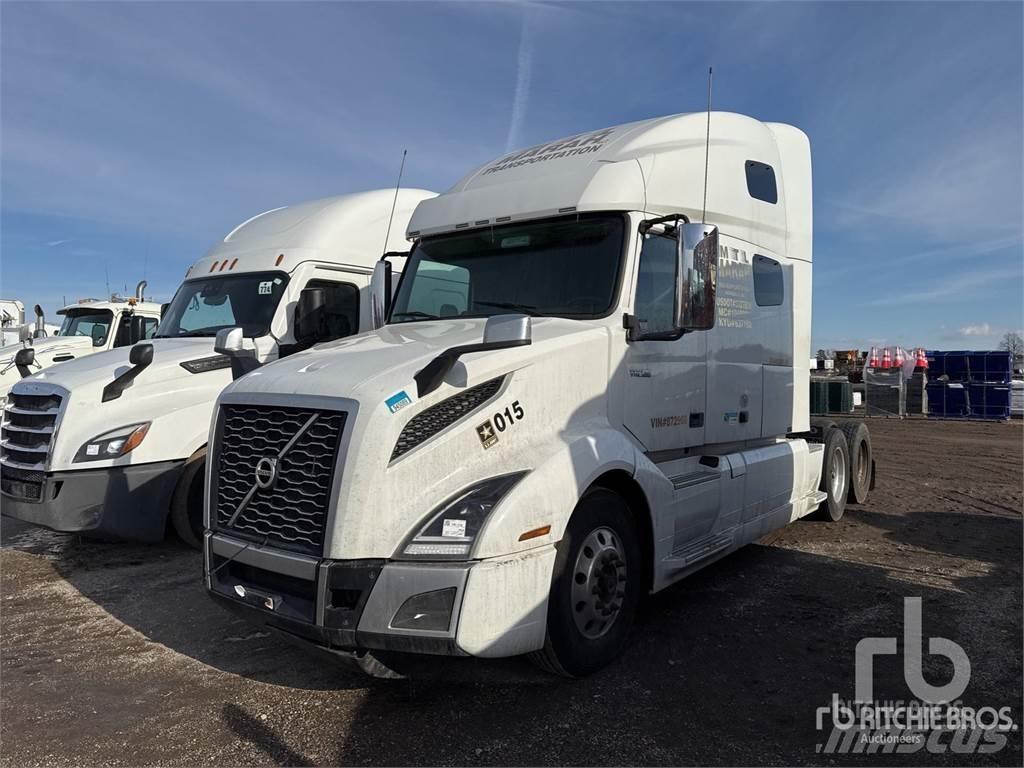 Volvo VNL760 Naudoti vilkikai