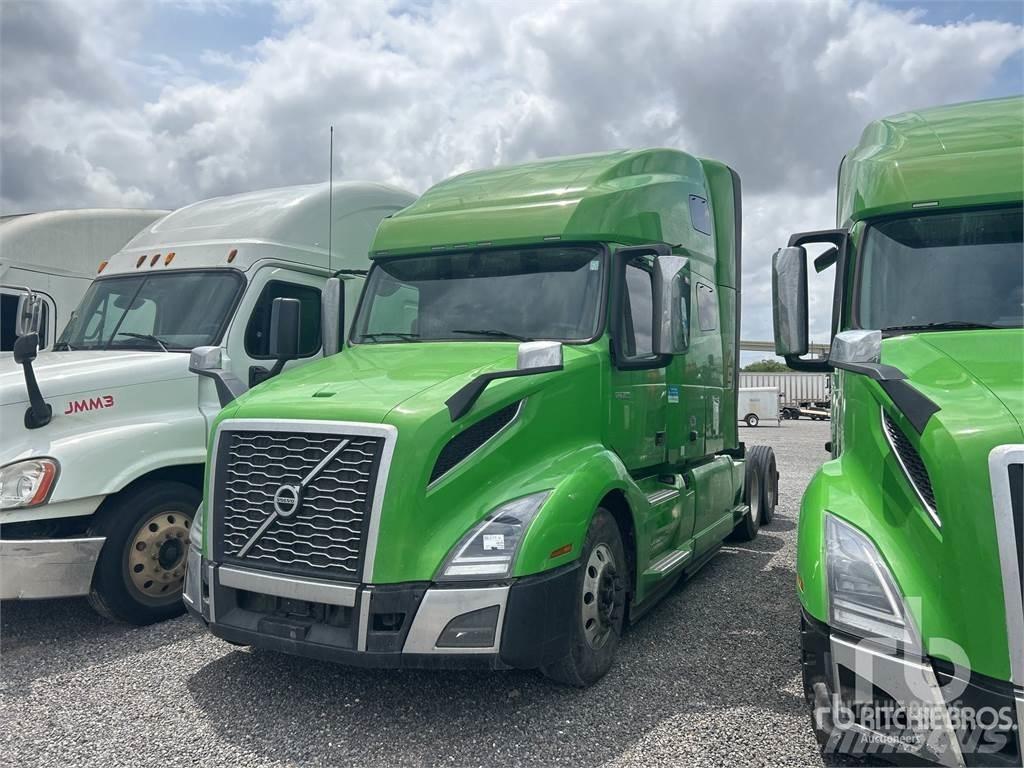 Volvo VNL760 Naudoti vilkikai