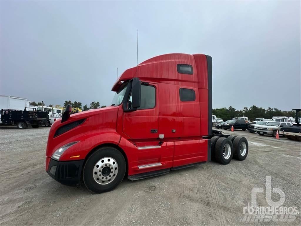 Volvo VNL760 Naudoti vilkikai