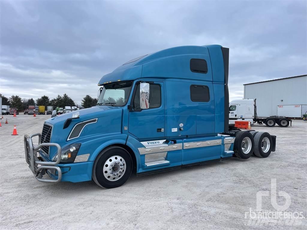 Volvo VNL780 Naudoti vilkikai