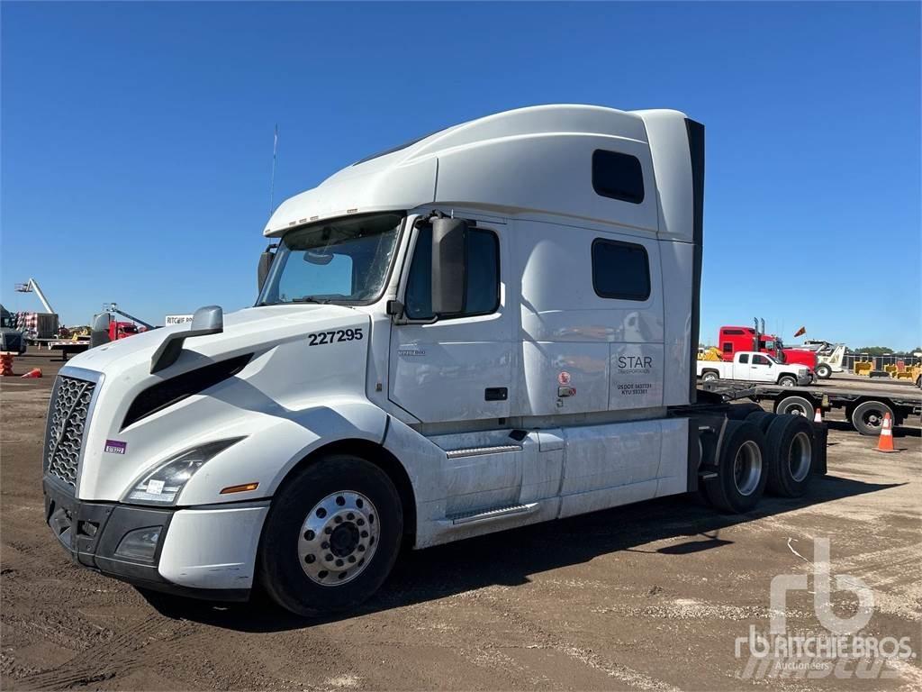 Volvo VNL860 Naudoti vilkikai