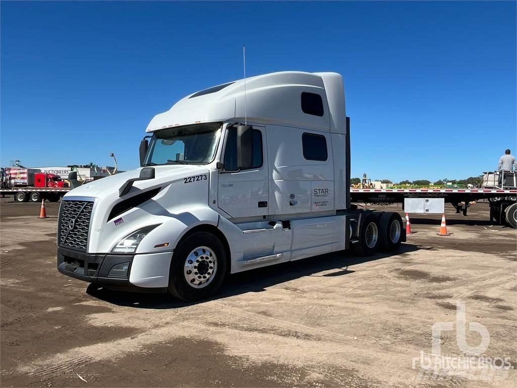 Volvo VNL860 Naudoti vilkikai
